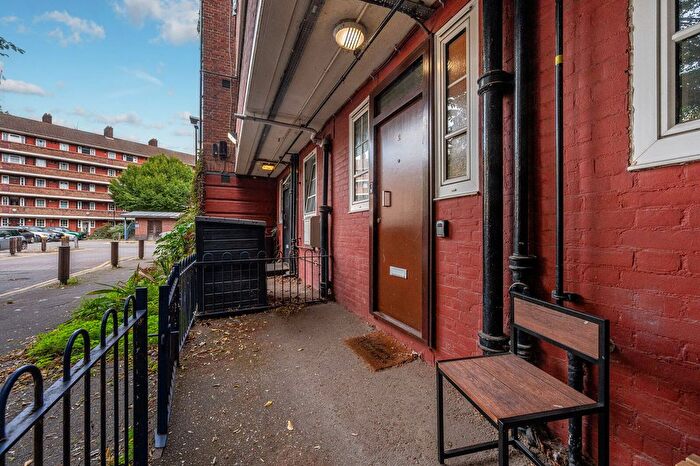 2 Bedroom Flat For Sale In Welland Street, Greenwich, London, SE10