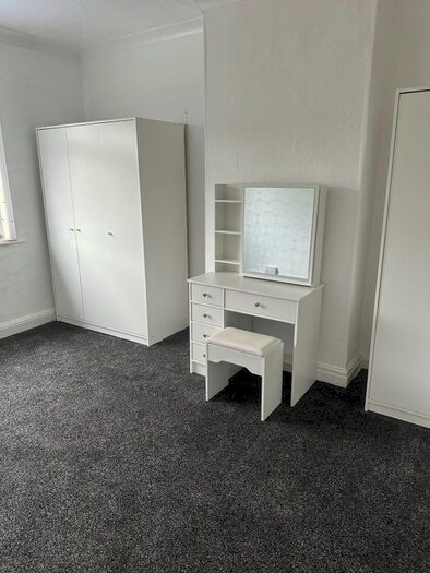 3 Bedroom Semi-Detached House To Rent In Warley Road, Blackpool, FY2