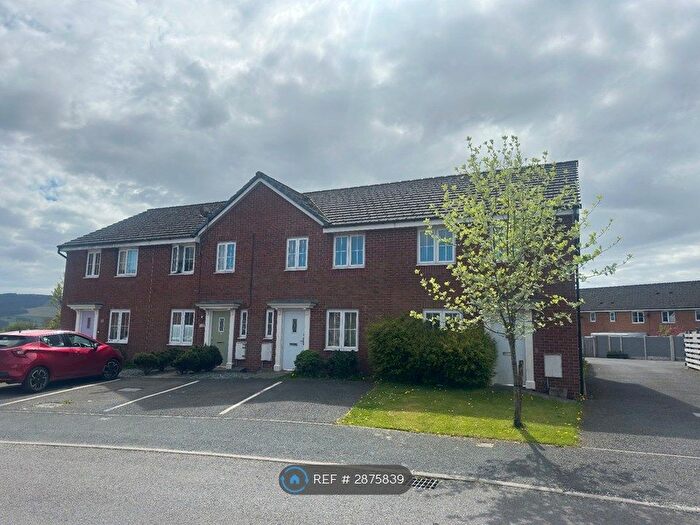 3 Bedroom Terraced House To Rent In Weavers Avenue, Frizington, CA26