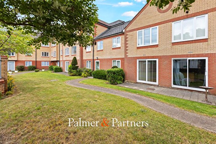 2 Bedroom Apartment For Sale In Exeter Drive, Colchester, Essex, CO1