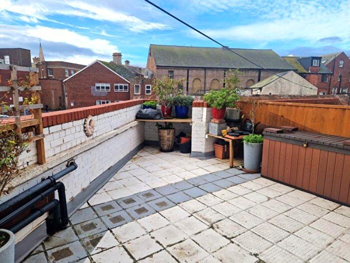 2 Bedroom Flat For Sale In The Parade, Exmouth, EX8