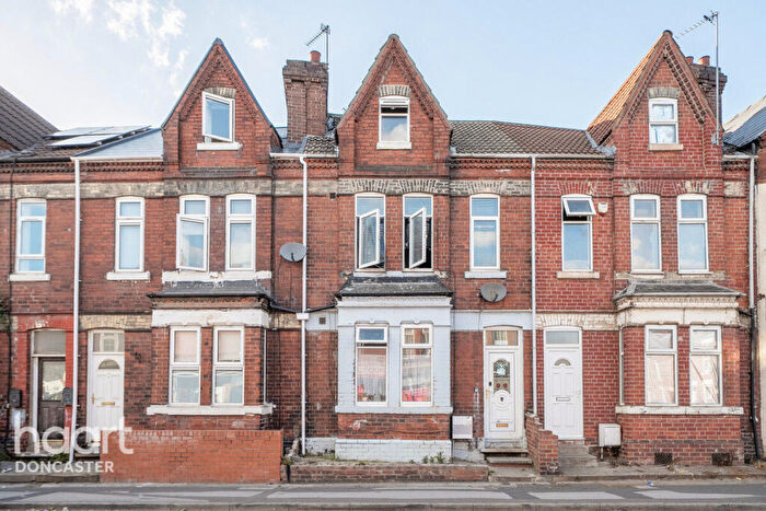 5 Bedroom Terraced House For Sale In Hexthorpe Road, Doncaster, DN4