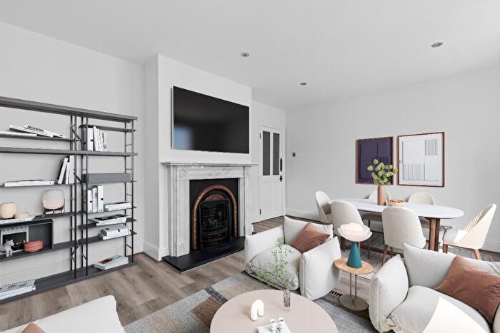 2 Bedroom Flat For Sale In Lower Addiscombe Road, Croydon, London, CR0