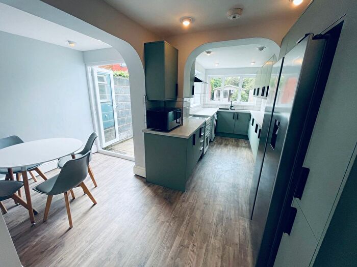 5 Bedroom Semi Detached House To Rent In Cleeveland Street, Cheltenham, GL51