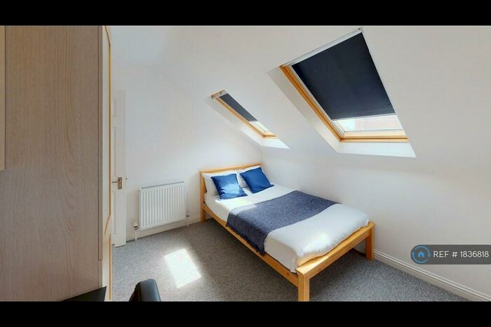 9 Bedroom Terraced House To Rent In Fraser Road, Southsea, PO5