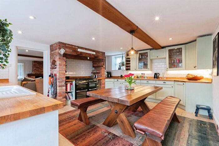 3 Bedroom Character Property For Sale In Longham Farm Close, Longham, Ferndown, BH22