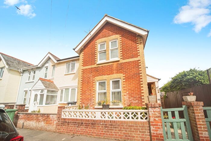 2 Bedroom End Of Terrace House For Sale In Cross Street, Sandown, Isle Of Wight, PO36