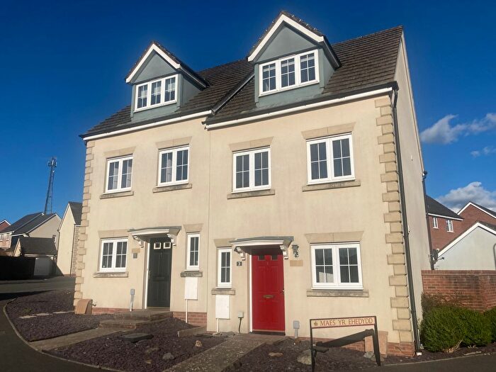 3 Bedroom Property To Rent In Maes Yr Ehedydd, Carmarthen, SA31