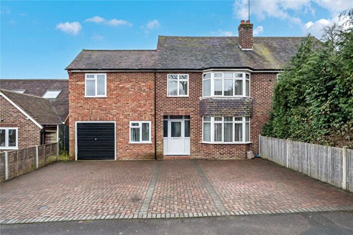 4 Bedroom Semi Detached House For Sale In Courts Road, Earley, Reading, RG6