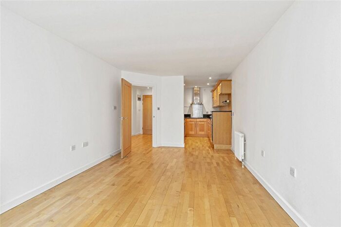 1 Bedroom Flat For Sale In Petersham Road, Richmond, TW10