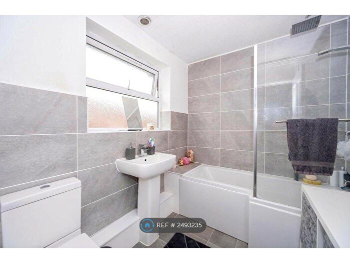 2 Bedroom Terraced House To Rent In Ridsdale, Widnes, WA8