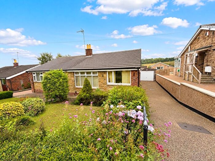 2 Bedroom Bungalow For Sale In Leaventhorpe Way, Bradford, BD8