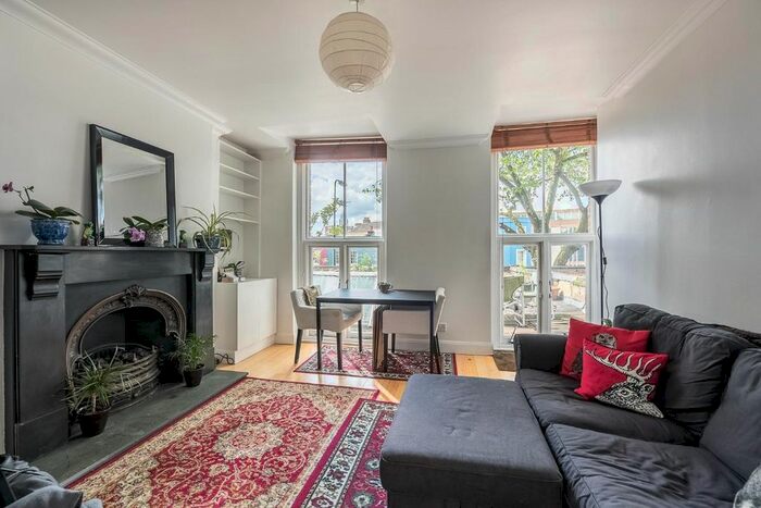 1 Bedroom Flat To Rent In Kennington Road, London, SE11