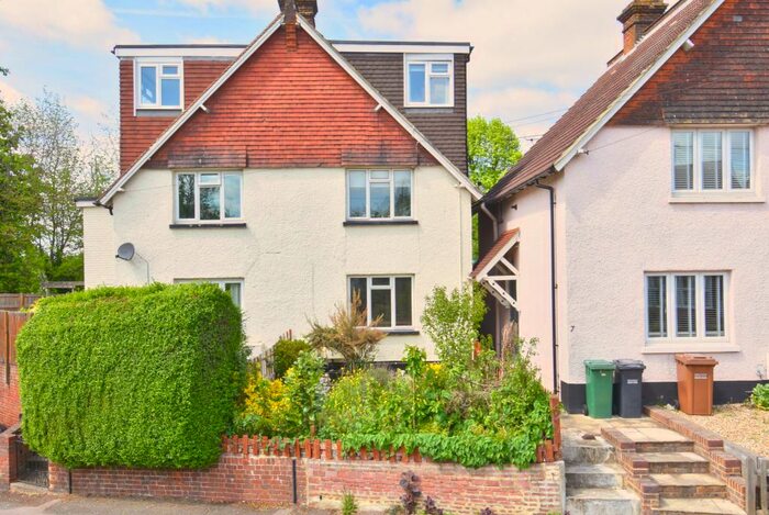 4 Bedroom House To Rent In Frenches Road, Redhill, RH1