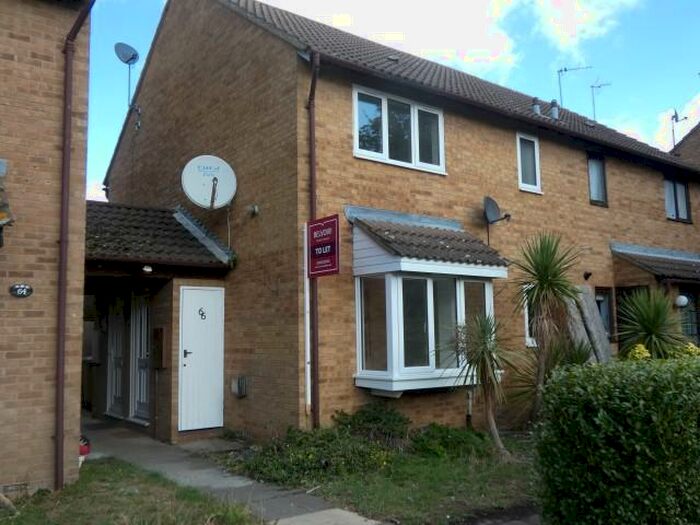 1 Bedroom Cluster House To Rent In Senwick Drive, Wellingborough, Northamptonshire, NN8