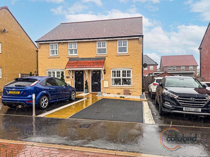 2 Bedroom Semi Detached House For Sale In Lowlands Road, Hullbridge, Hockley, SS5