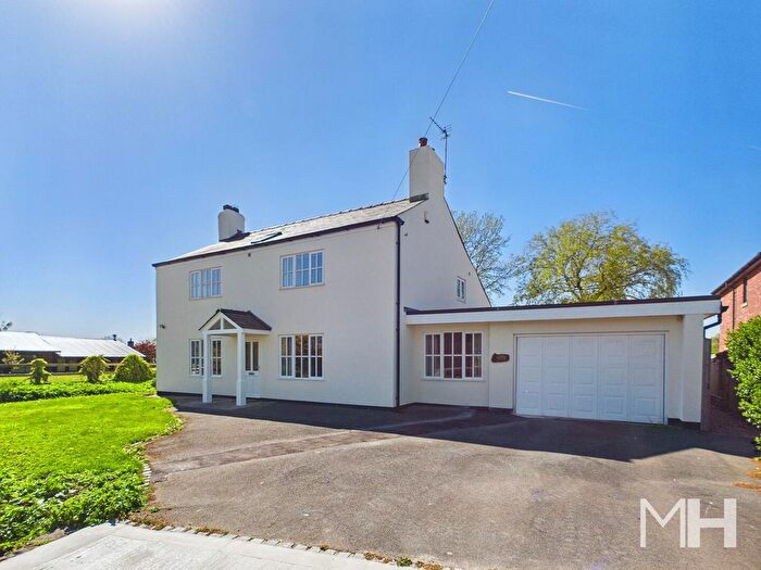 4 Bedroom Detached House For Sale In Waltons Farm, Longmeanygate, Midge Hall, Leyland, PR26