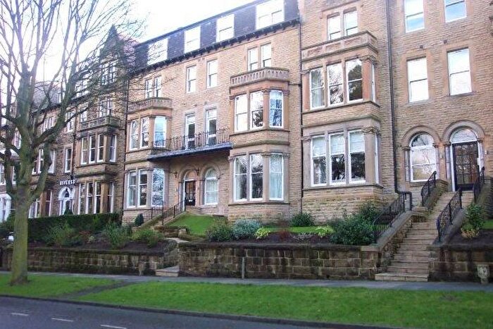 2 Bedroom Flat To Rent In Valley Drive, Harrogate, HG2