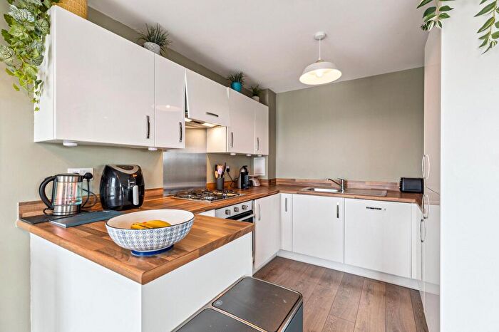 1 Bedroom Apartment For Sale In Cuddies Walk, Northbridge, Glasgow City, G4