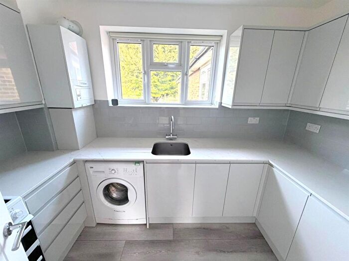 1 Bedroom Flat To Rent In Marriott Road, London, E15
