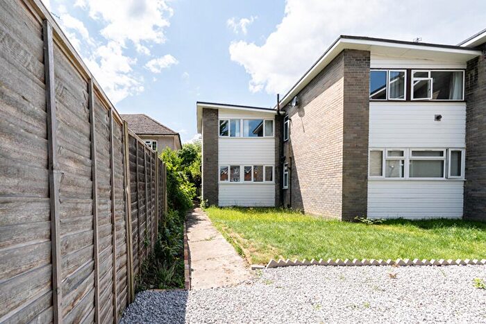 2 Bedroom Flat To Rent In Ellison Road, Sidcup, Kent, DA15