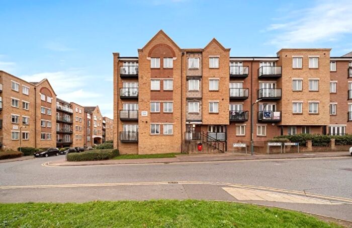 2 Bedroom Flat To Rent In Griffin Court, Black Eagle Drive, Kent, London, DA11