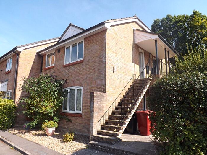 1 Bedroom Flat To Rent In Oakwood Close, Midhurst, GU29