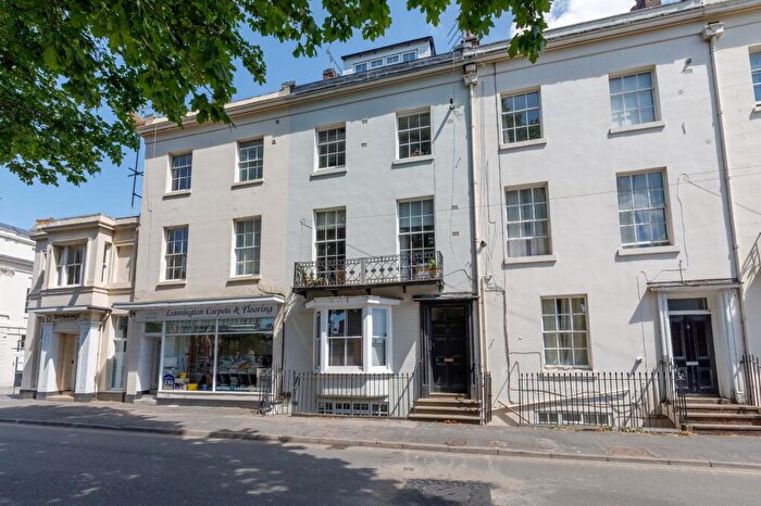 1 Bedroom Flat For Sale In Church Street, Leamington Spa, CV31
