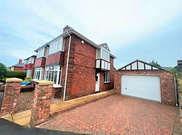 3 Bedroom Semi Detached House For Sale In Della Avenue, Barnsley, S70