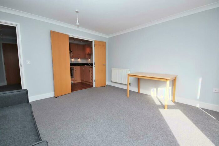 1 Bedroom Apartment For Sale In St. Matthews Gardens, Cambridge, CB1