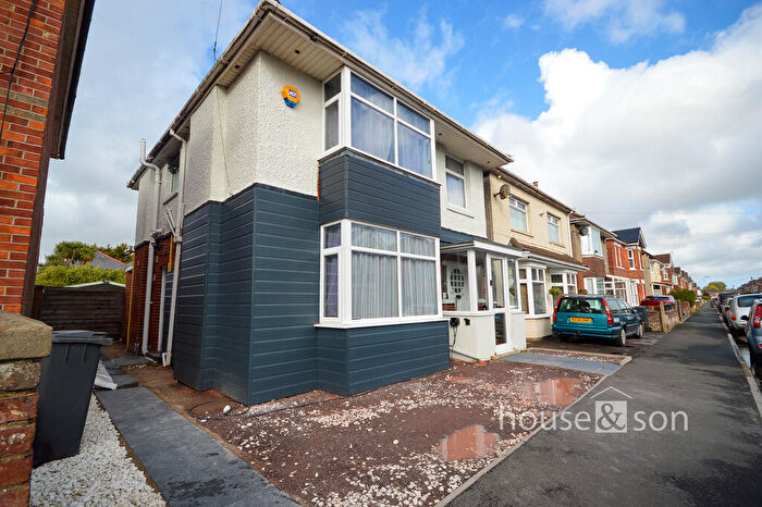 4 Bedroom Detached House For Sale In Highfield Road, Bournemouth, BH9