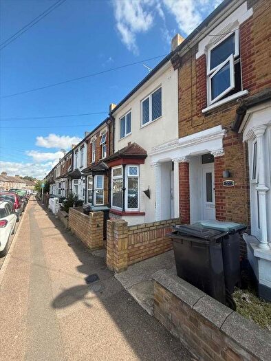 Terraced House To Rent In All Saints Road, Gravesend, DA11