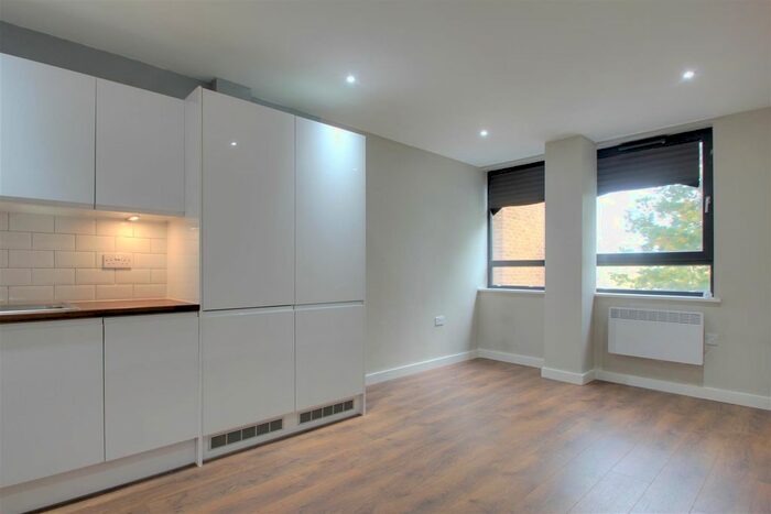 1 Bedroom Property To Rent In The Boulevard, Goring-By-Sea, Worthing, BN12