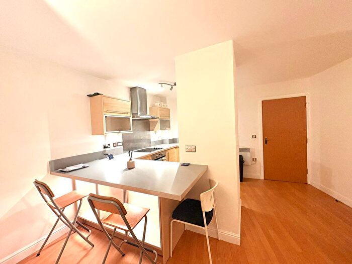 2 Bedroom Flat To Rent In Wharton Court, Chester, CH2