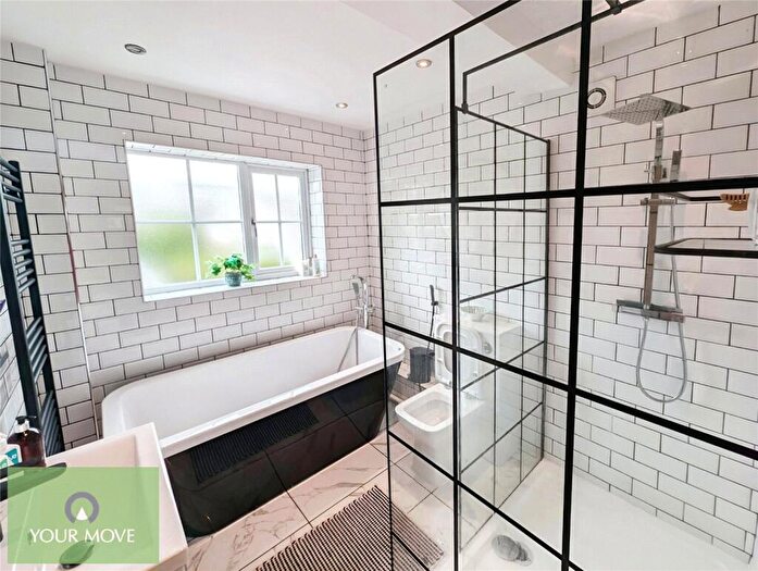 4 Bedroom Detached House To Rent In Birmingham Road, Bromsgrove, Worcestershire, B61