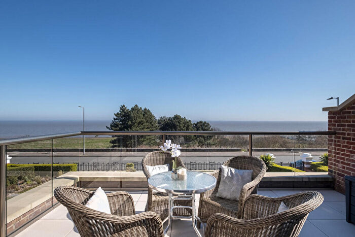 4 Bedroom Semi-Detached House For Sale In Clyffe View, Gunton Cliff, Suffolk, NR32