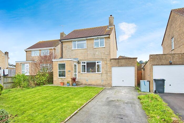 2 Bedroom Detached House For Sale In Greys Road, Merriott, TA16