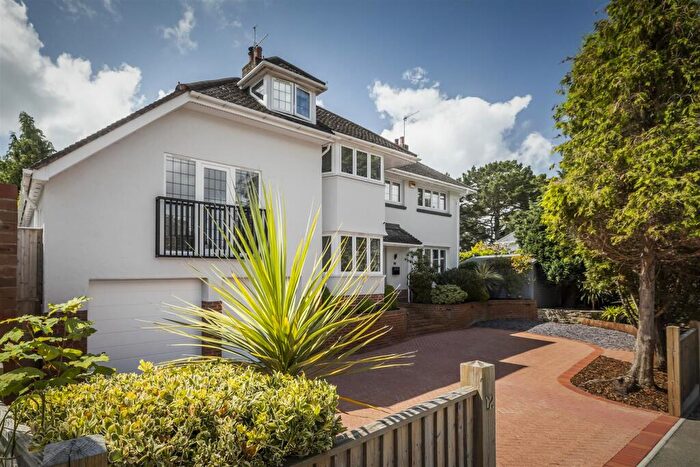 5 Bedroom Detached House For Sale In Lilliput Road, Lilliput, Poole, BH14