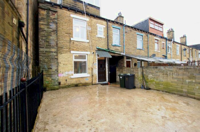 3 Bedroom Terraced House To Rent In Tile Street, Manningham, Bradford BD8