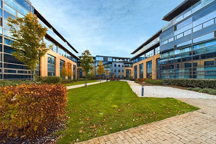 2 Bedroom Flat For Sale In Wokingham Road, Bracknell, Berkshire, RG42