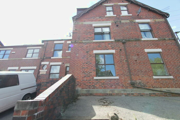 1 Bedroom Apartment To Rent In Cemetery Road, Sheffield, S11