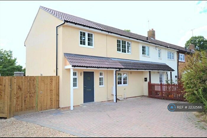3 Bedroom End Of Terrace House To Rent In Finch Road, Earley, Reading, RG6