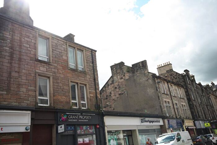 2 Bedroom Flat To Rent In Upper Craigs, Stirling Town, Stirling, FK8