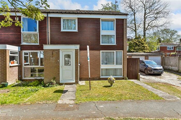 3 Bedroom Semi-Detached House For Sale In The Coppice, Vigo, Kent, DA13