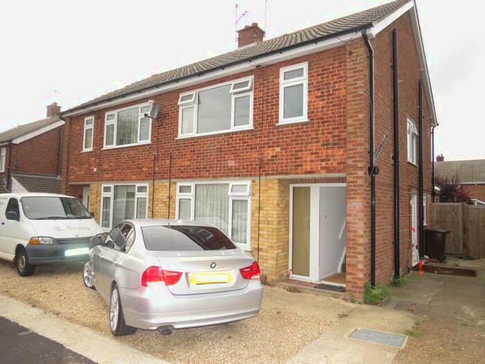 1 Bedroom Flat To Rent In Fircroft Road, Ipswich, IP1