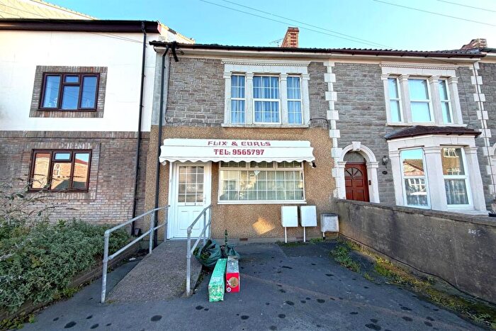 2 Bedroom Flat To Rent In Soundwell Road, BS16