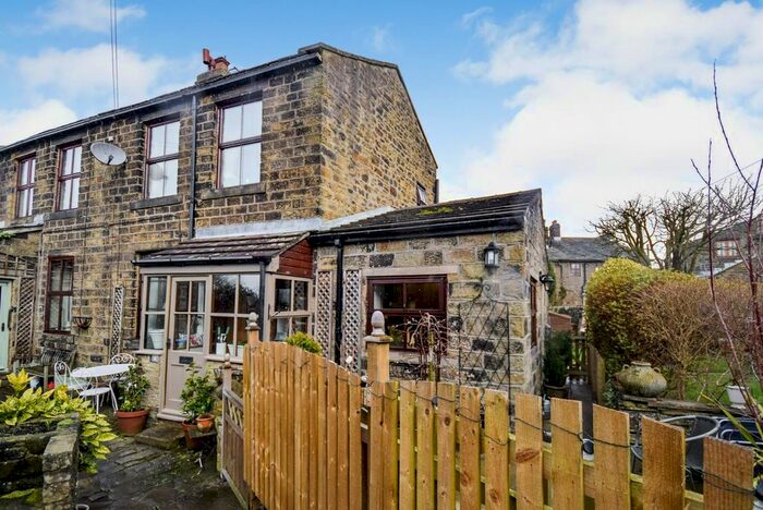 2 Bedroom Property For Sale In Hainworth, Keighley, BD21