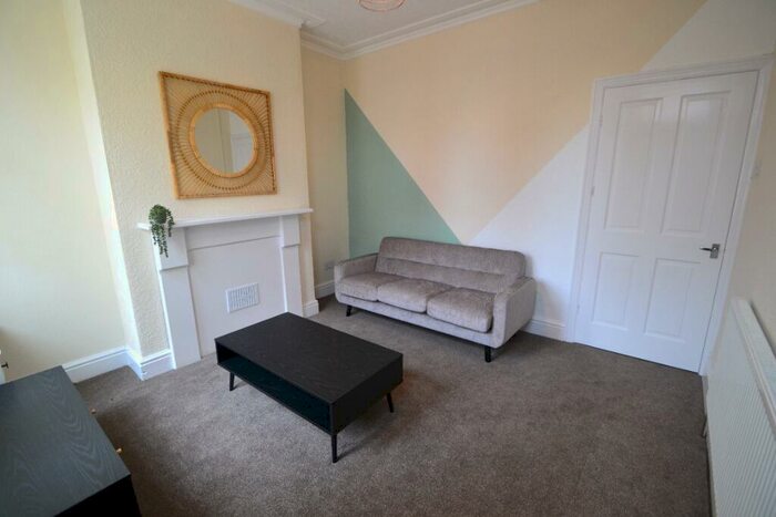 3 Bedroom Terraced House To Rent In Gladstone Street, Beeston, NG9