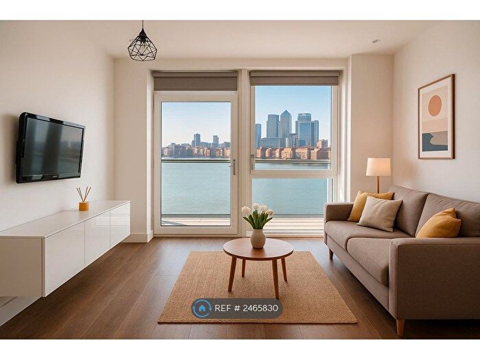 2 Bedroom Flat To Rent In Cable Walk, London, SE10