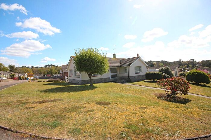 2 Bedroom Bungalow For Sale In Birkdale Road, Broadstone, Dorset, BH18